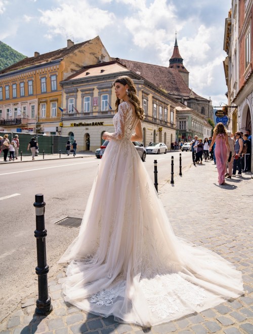 https://elisebride.ro/images/stories/virtuemart/product/13 Daria       (3).jpg